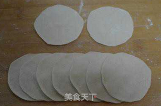 好吃不过饺子,用神仙草做的饺子你吃过吗?的做法步骤:3