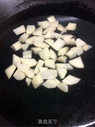 土豆炒饭的做法步骤:3