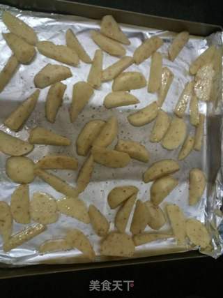 #第四届烘焙大赛暨是爱吃节#超简单孜然烤薯角的做法步骤：5