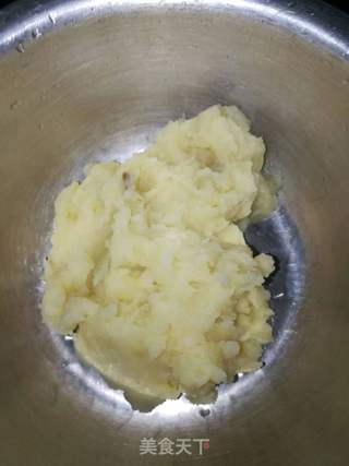 肉末土豆饼的做法步骤:2