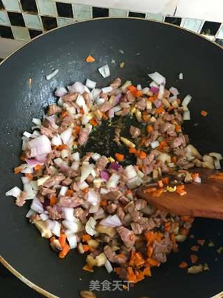 扬州炒饭!的做法步骤:7