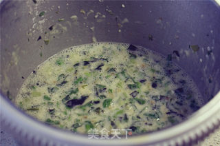 莴笋叶蛋饼的做法步骤:5