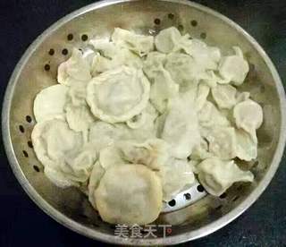荠菜猪肉水饺的做法步骤:19