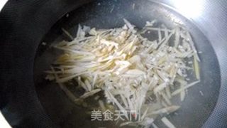#春食野菜香#荠菜春笋炒目鱼的做法步骤:2