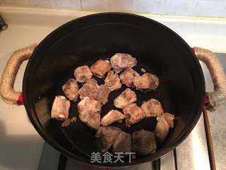 糖醋排骨的做法步骤:2