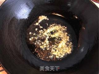 #第四届烘焙大赛暨是爱吃节# 蒜香焗烤金针菇的做法步骤:3