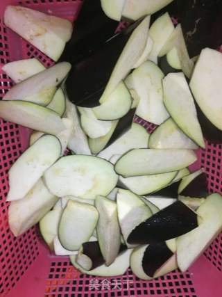 鱼香肉末茄子的做法步骤:3