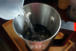 黑芝麻燕麦豆浆的做法步骤:3