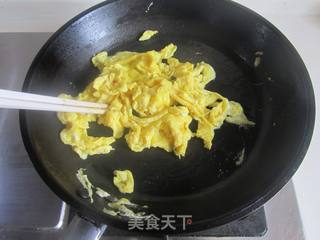 青豆番茄炒鸡蛋的做法步骤：4