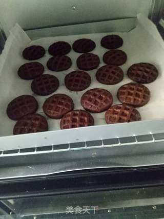 ＃第四届烘焙大赛暨是爱吃节＃可可华夫饼的做法步骤：9