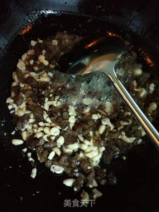香辣牛肉酱的做法步骤:7