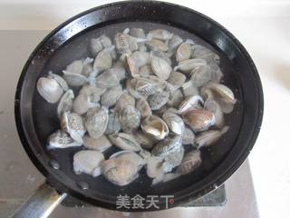 蛤蜊白萝卜汤的做法步骤:3