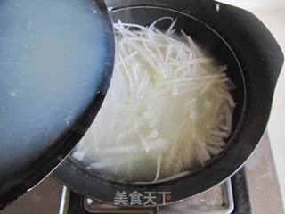 蛤蜊白萝卜汤的做法步骤:7