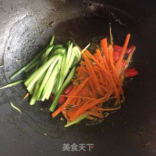 炒河粉的做法步骤:7