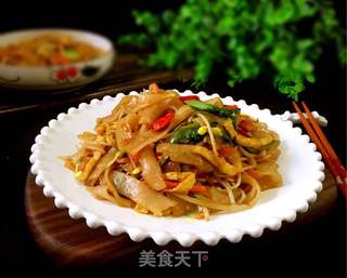 炒河粉的做法步骤:15