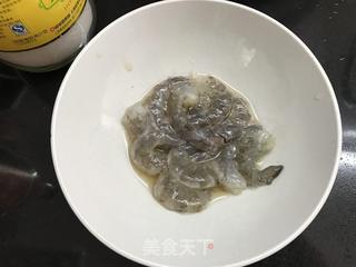#第四届烘焙大赛暨是爱吃节#鲜虾培根披萨的做法步骤:2