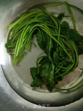 #春食野菜香#蒲公英菠菜牛肉水饺的做法步骤:2