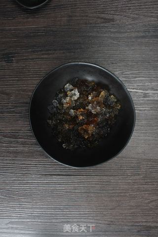 皂角米桃胶银耳羹的做法步骤:3