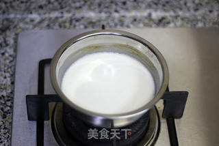 #第四届烘焙大赛暨是爱吃节#舌尖上的芒果浮云卷的做法步骤:2