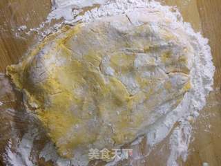 芝麻南瓜饼的做法步骤:5