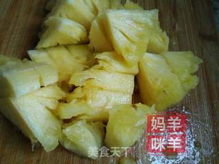 菠萝咕噜肉的做法步骤:3