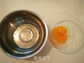 #第四届烘焙大赛暨是爱吃节# 草莓慕斯蛋糕的做法步骤:2