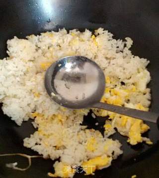 #春食野菜香#蒲公英鸡蛋炒饭的做法步骤:9