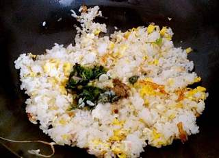 #春食野菜香#蒲公英鸡蛋炒饭的做法步骤:10