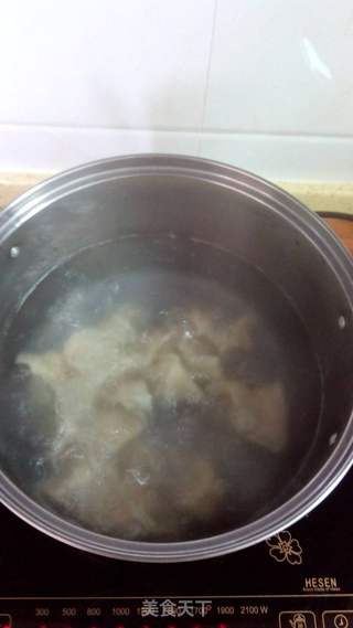 酸汤牛肉馄饨的做法步骤:9