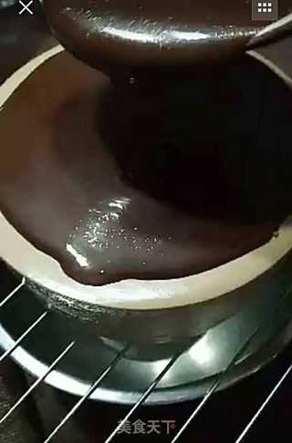 FLUFF棉花糖巧克力镜面慕斯蛋糕的做法步骤:17