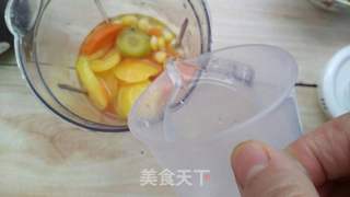 鲜玉米胡萝卜汁的做法步骤:5