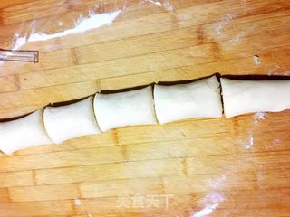 #第四届烘焙大赛暨是爱吃节#椰蓉千层酥饼的做法步骤：9