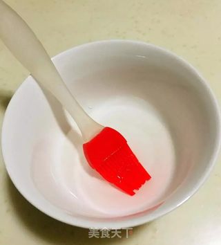 #第四届烘焙大赛暨是爱吃节#椰蓉千层酥饼的做法步骤：3