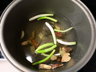 卤水鸡蛋的做法步骤：4