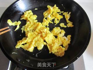 雪菜鸡蛋炒饭的做法步骤:4