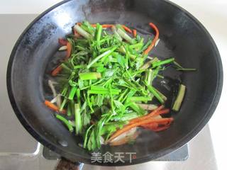 腐竹炒芹菜的做法步骤:4