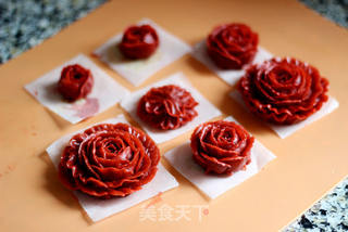 #第四届烘焙大赛暨是爱吃节#红玫瑰蛋糕的做法步骤:11