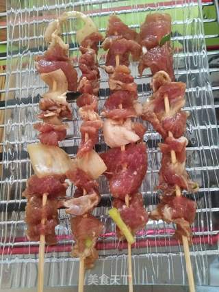 #第四届烘焙大赛暨是爱吃节#烤猪肉串的做法步骤:2