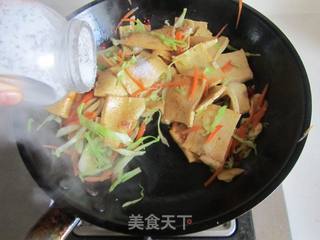 素炒千叶豆腐的做法步骤:7