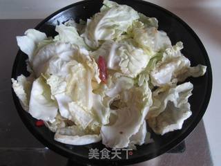 腊肠手撕包菜的做法步骤:5