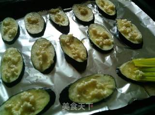 #第四届烘焙大赛暨是爱吃节#蒜香奶酪烤茄子的做法步骤:3