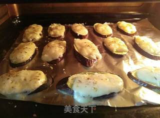 #第四届烘焙大赛暨是爱吃节#蒜香奶酪烤茄子的做法步骤:6