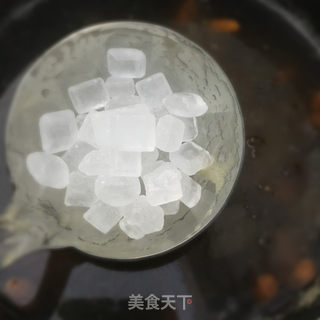 桃胶皂角米养颜糖水的做法步骤：4