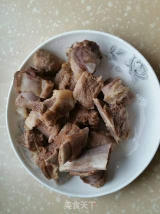 春笋焖排骨的做法步骤:3