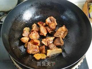 春笋焖排骨的做法步骤:5