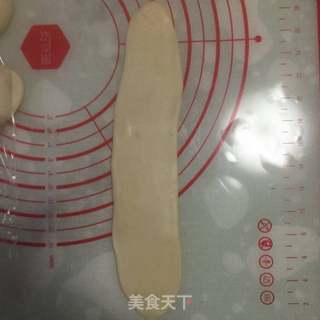 #第四届烘焙大赛暨是爱吃节#鲜花饼的做法步骤：11