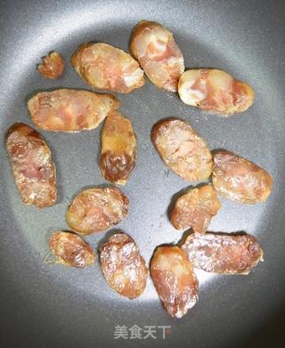 CoCoLc的私菜食谱经--罗勒腊肠意式黑珍珠面【肉桂罗勒版】的做法步骤:2