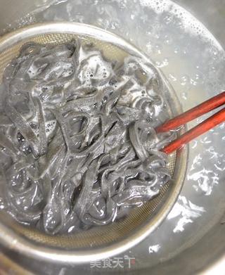 #CoCoLc的私菜食谱经--罗勒腊肠意式黑珍珠面【肉桂罗勒版】的做法图解6