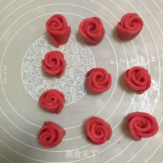 #第四届烘焙大赛暨是爱吃节#玫瑰花饼干的做法步骤:12