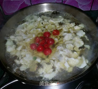 酸菜鱼片汤的做法步骤:8